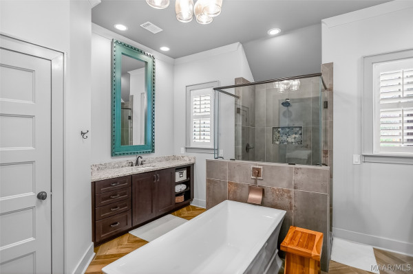 9536 Crescent Lodge Drive