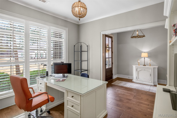 9536 Crescent Lodge Drive