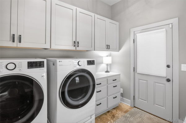 9536 Crescent Lodge Drive