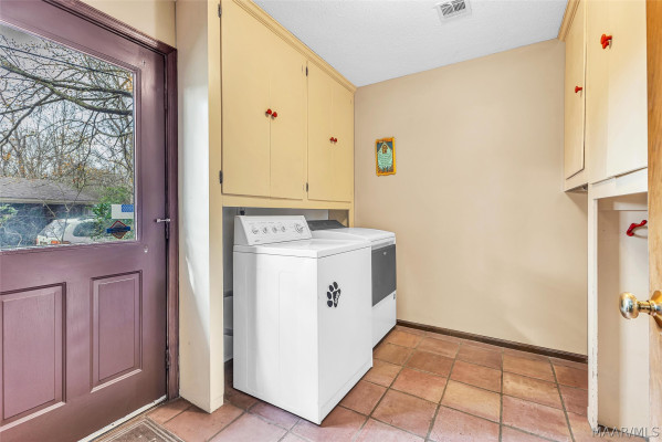 4349 WHITE ACRES Road