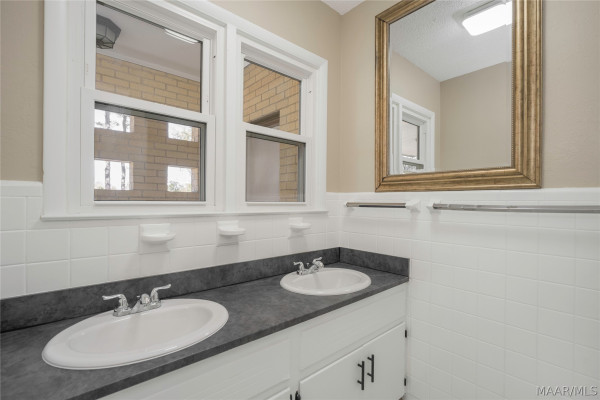 3716 Dalraida Terrace