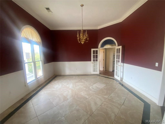 732 Whitehall Parkway