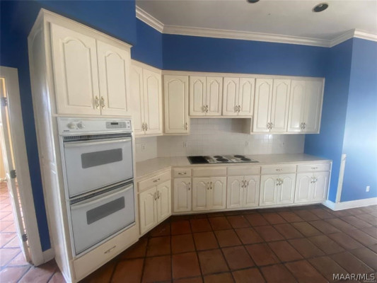 732 Whitehall Parkway