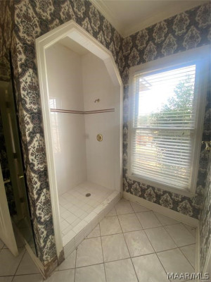 732 Whitehall Parkway