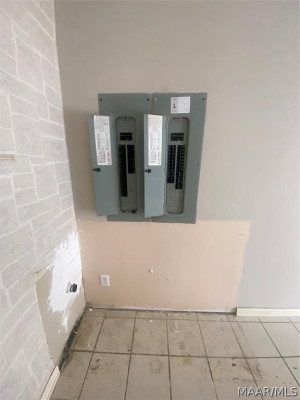 732 Whitehall Parkway