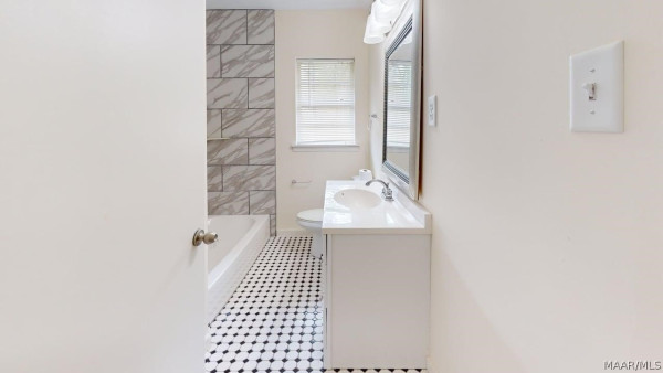 1835 Hill Hedge Drive