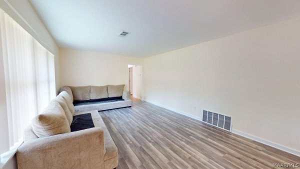 1835 Hill Hedge Drive