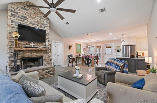 255 Indian Lane