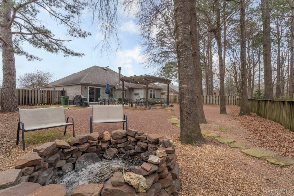 3712 Claiborne Circle