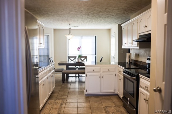 7100 Buckram Oak Drive