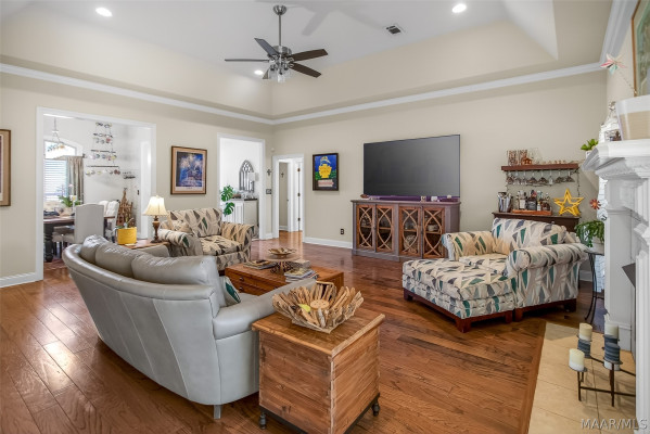 9700 Lochfield Drive