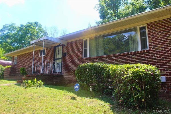 1002 Rosedale Drive