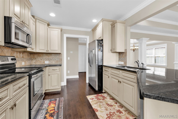 8240 Ryan Ridge Loop