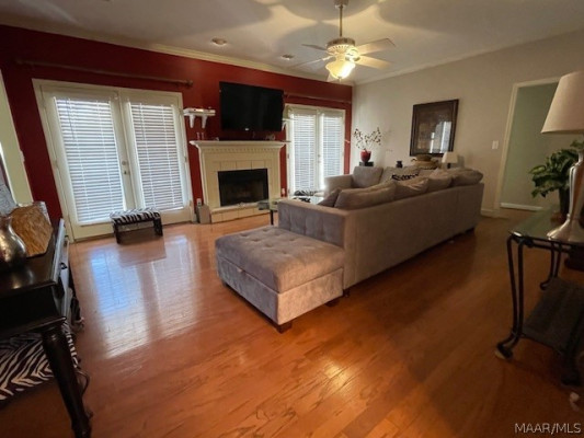 3650 Southview Avenue