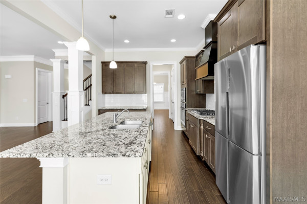 8621 Melbourne Circle