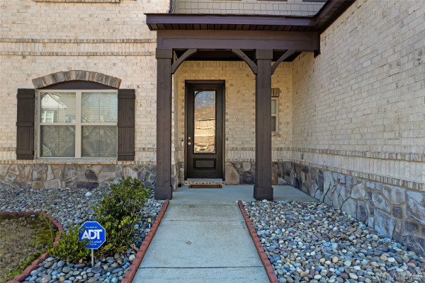 8621 Melbourne Circle