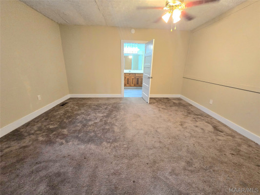 122 S CAPITOL Parkway