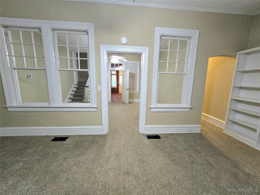 690 PONCE DE LEON Avenue