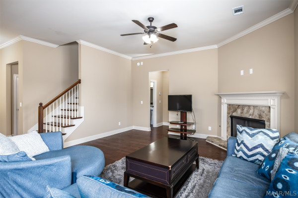 3712 WESTON Place