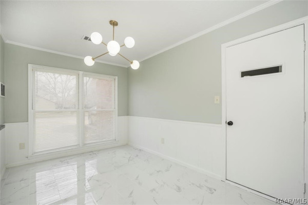 7260 ROLLING HILLS Boulevard