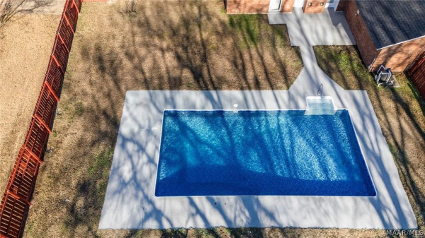 7260 ROLLING HILLS Boulevard