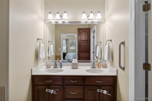 526 Ashton Oak Drive