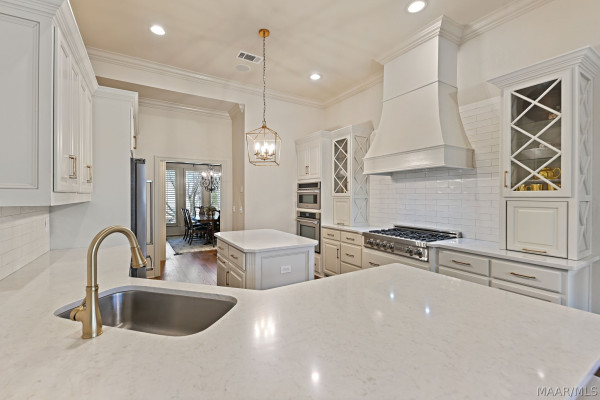 7544 Lakeridge Drive