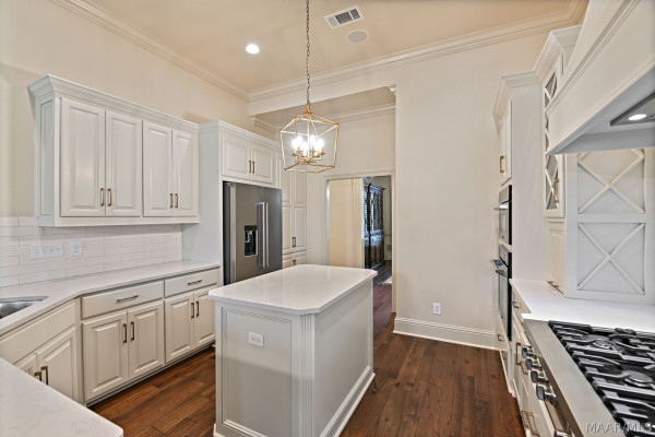 7544 Lakeridge Drive