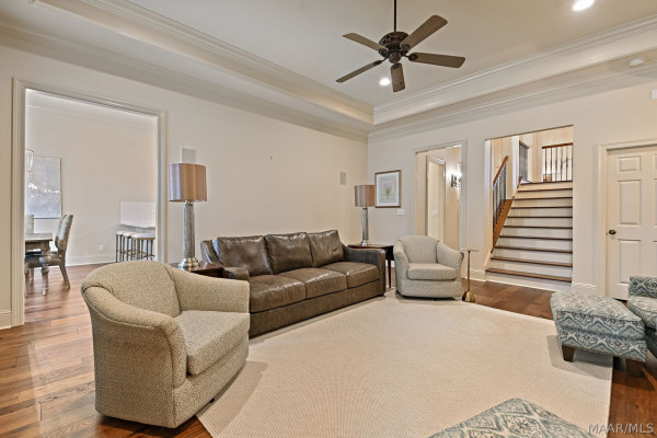 7544 Lakeridge Drive