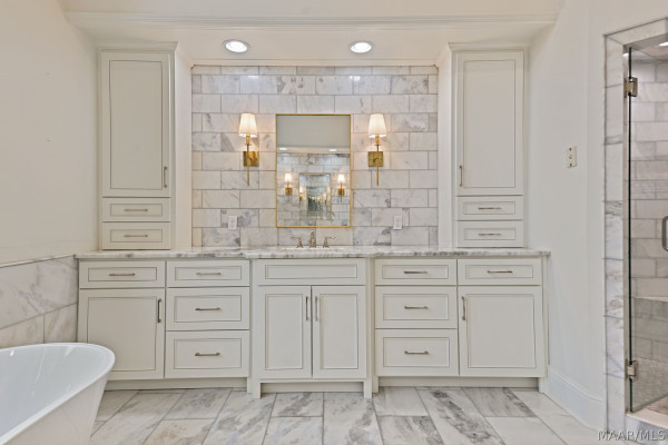 7544 Lakeridge Drive