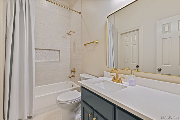 7544 Lakeridge Drive