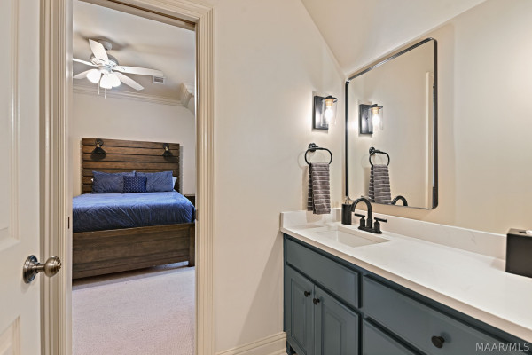 7544 Lakeridge Drive