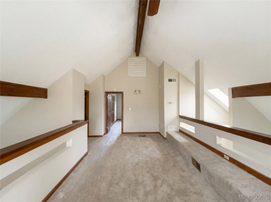 1221 Dalraida Road