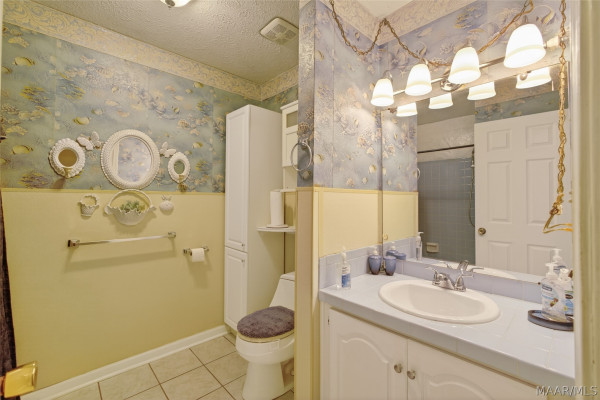 822 County Road 1 . S