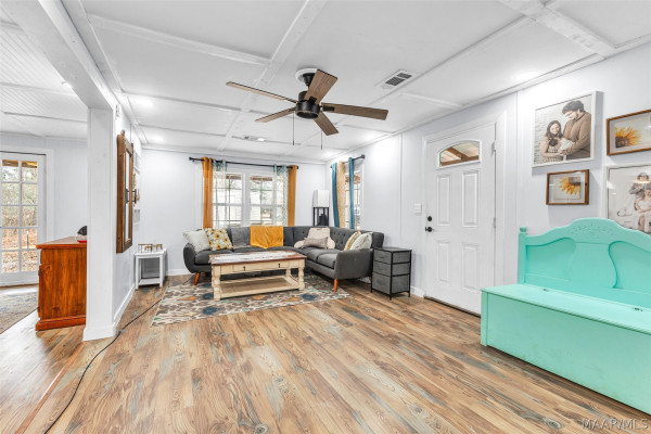 1703 County Road 39 .