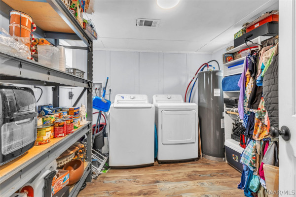 1703 County Road 39 .