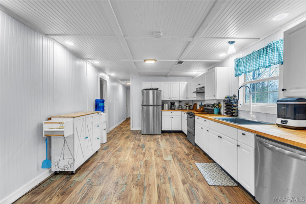 1703 County Road 39 .