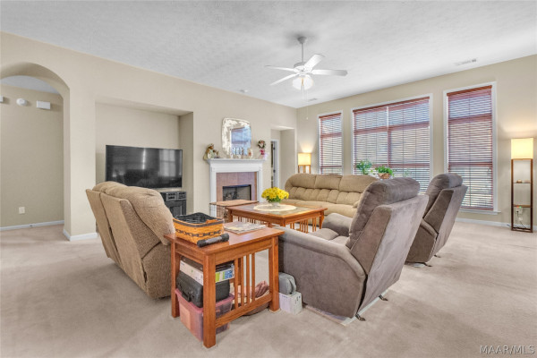 704 Stoneybrooke Way