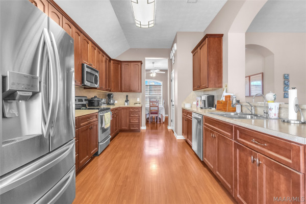 704 Stoneybrooke Way