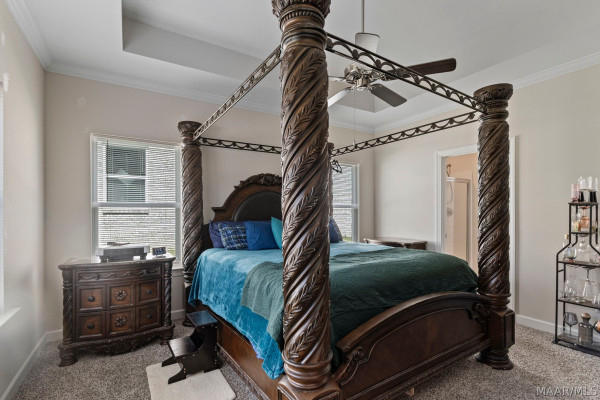 1716 Windsor Hill Lane