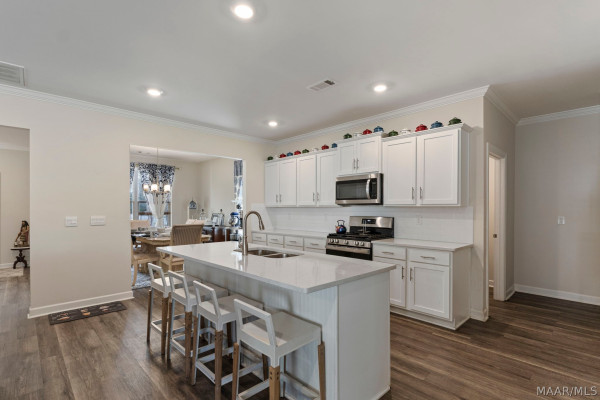 1716 Windsor Hill Lane