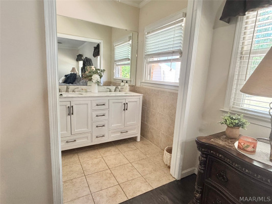 447 Arrowhead Drive