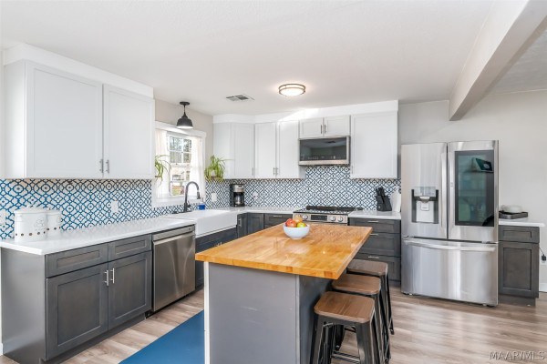 3890 Beardsley Drive