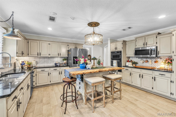 7807 Halcyon Forest Trail