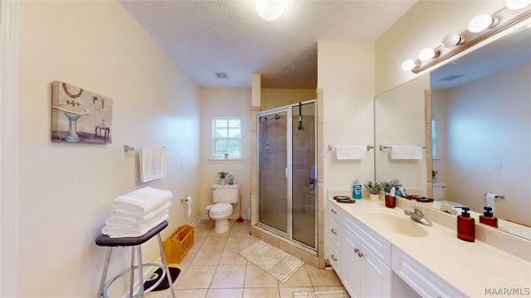 610 Linden Lane