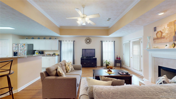 610 Linden Lane