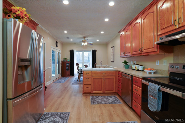 705 YELLOWSTONE Drive