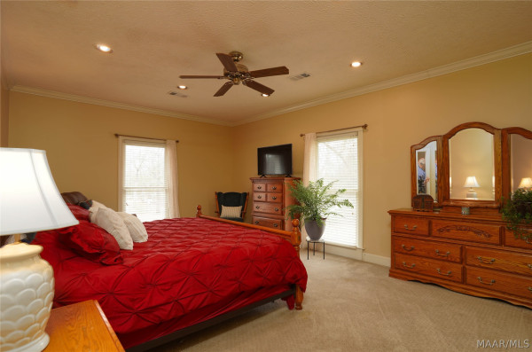 705 YELLOWSTONE Drive