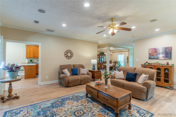 705 YELLOWSTONE Drive