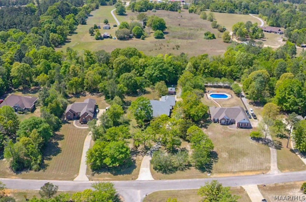 705 YELLOWSTONE Drive